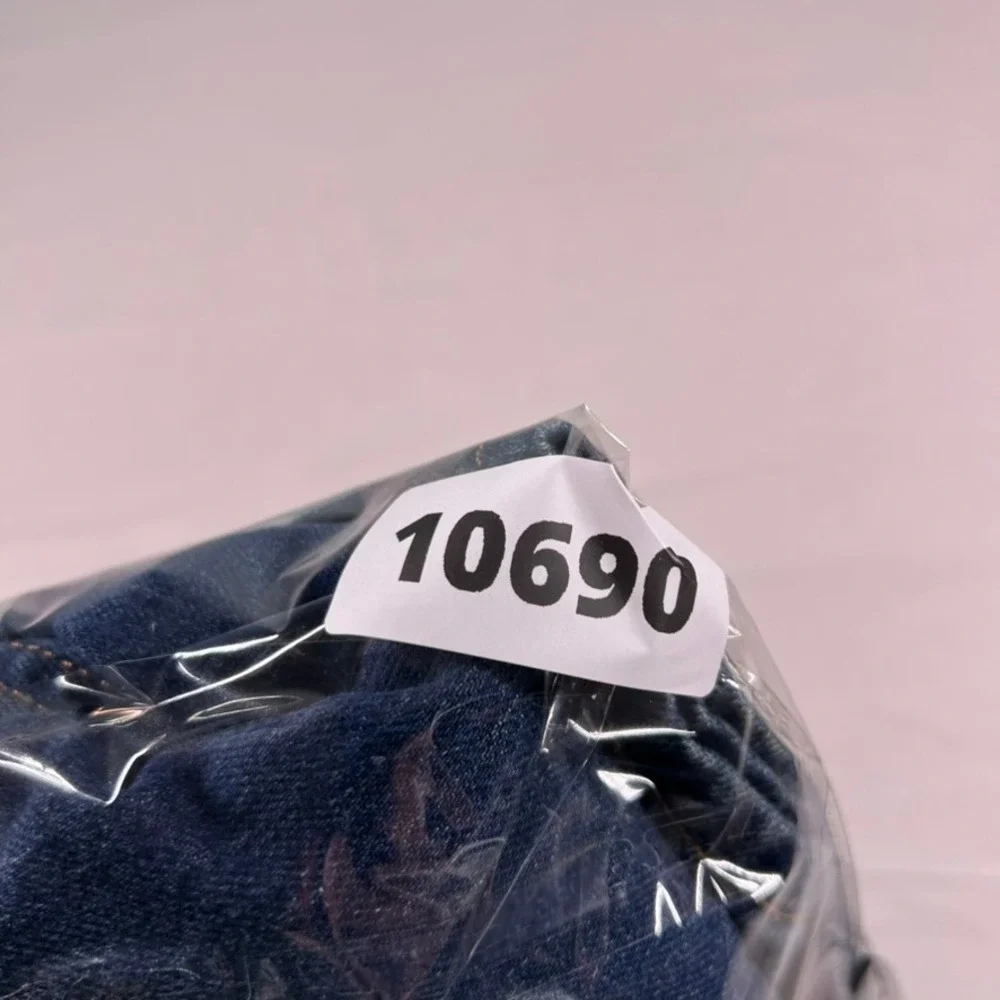 Levis 505 Jeans Mens 40x32 Regular Denim Blue Straight Leg Pants Classic Minimal